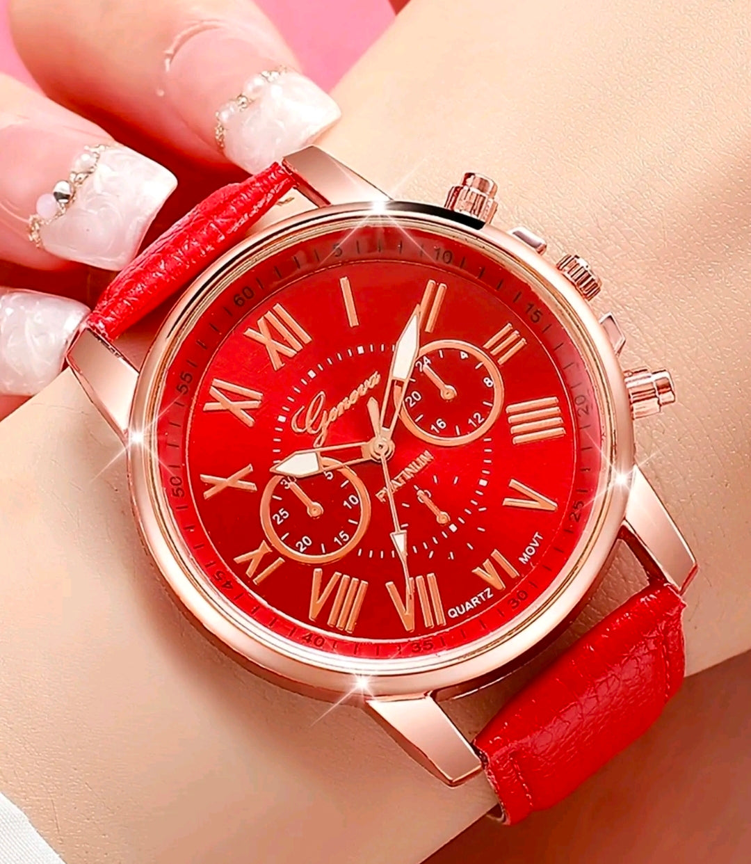 12 relojes analógicos para mujer. Estos colores son neutros y combinan con el 90% de tu clóset. Llévalos cuando uses ropa formal, vestidos de noche o sacos de trabajo.