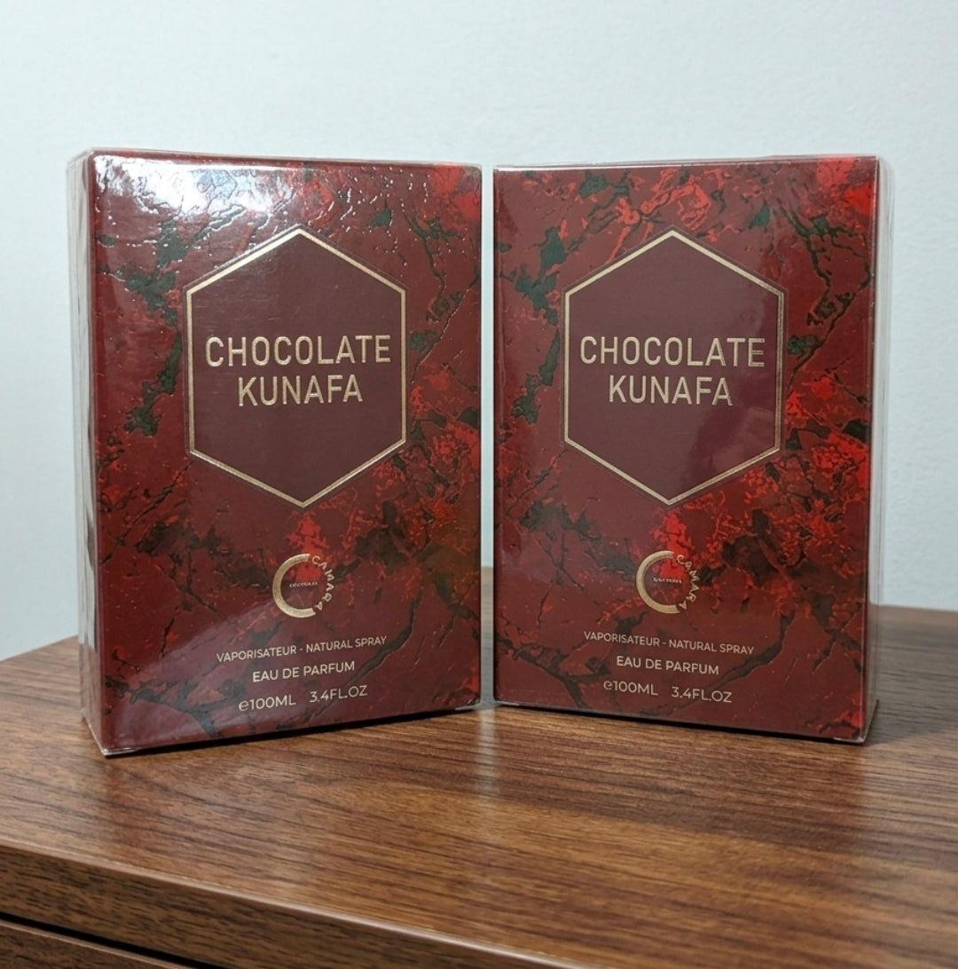Chocolate Kunafa de Camara es el perfume árabe unisex definitivo para los amantes de lo dulce. Una explosión ultra cremosa de chocolate fundido, pistacho tostado y caramelo crujiente que dura todo el día en la piel. ¡Un aroma gourmet, exótico y magnético.