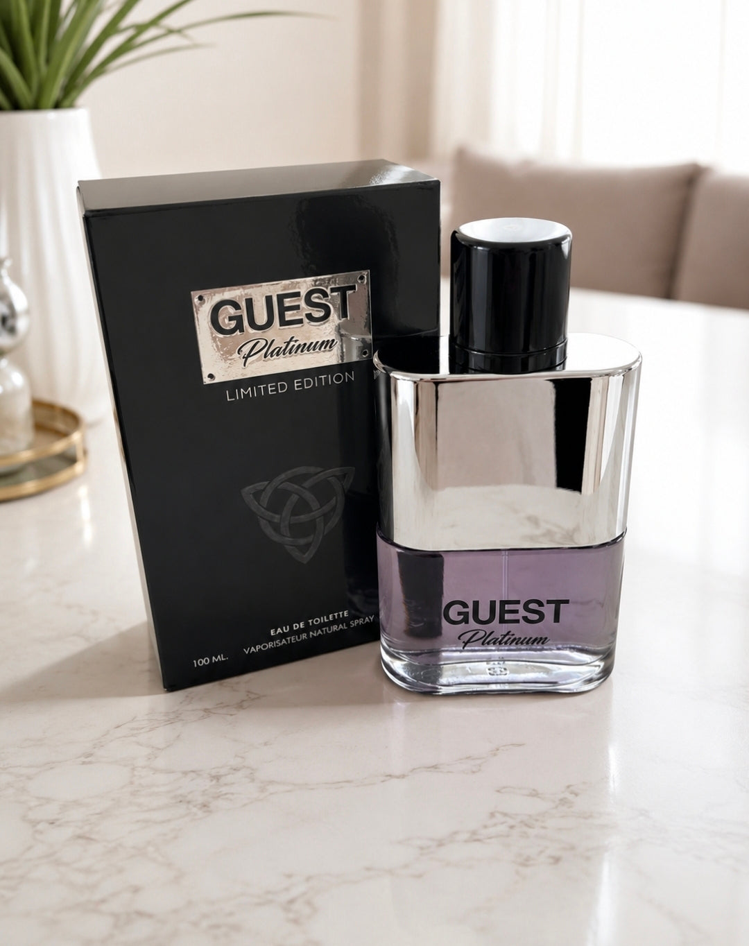 trata de un aroma bastante versátil, ideal para uso diario o salidas casuales por la tarde y noche, proyectando una presencia moderna y atractiva. Inspiración