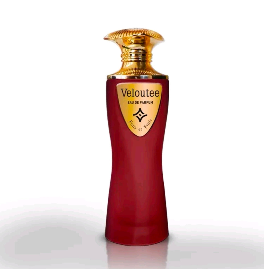 Veloutée de Frais et Frais (Eau de Parfum)Es un aroma envolvente, sensual y opulento. Destaca de manera excepcional en climas frescos, noches o eventos especiales donde se busca dejar una estela memorable. 100% Original