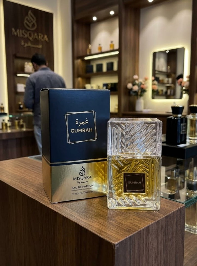 Canela, nuez moscada y bergamota, Dátiles, praliné, nardos y azahar. Perfume dulce.  Inspiración.
