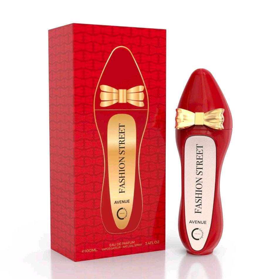 Fashion Street Avenue Eau de Parfum está diseñado como un aroma intenso, seguro y glamoroso, ideal para salidas nocturnas o eventos especiales donde se busca dejar una estela elegante y seductora. 100 ml. 100% Original.