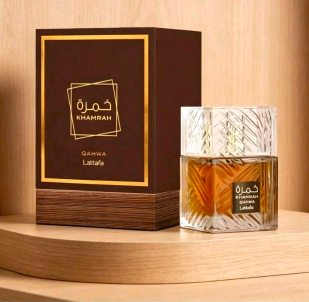 Lattafa Presenta la botella de corte de diamante de Khamrah y el diseño elegante y acanalado de Qahwa. Inspiración