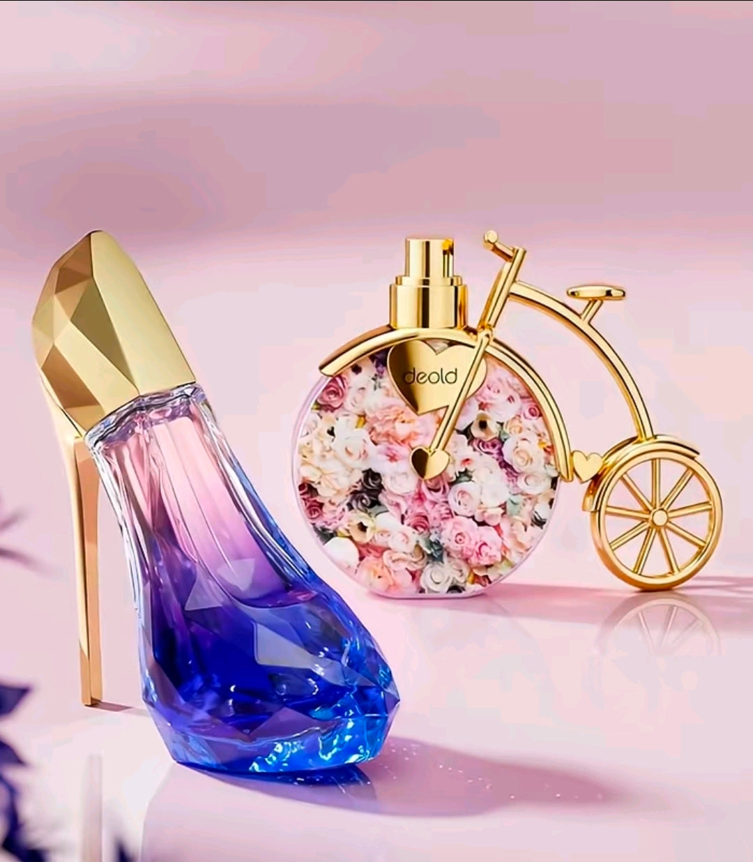 Son una fragancia de la familia floral-amaderada y frutal. Tiene un carácter suave, limpio, fresco y romántico, ideal para el uso diario. 2 perfumes. Inspiración