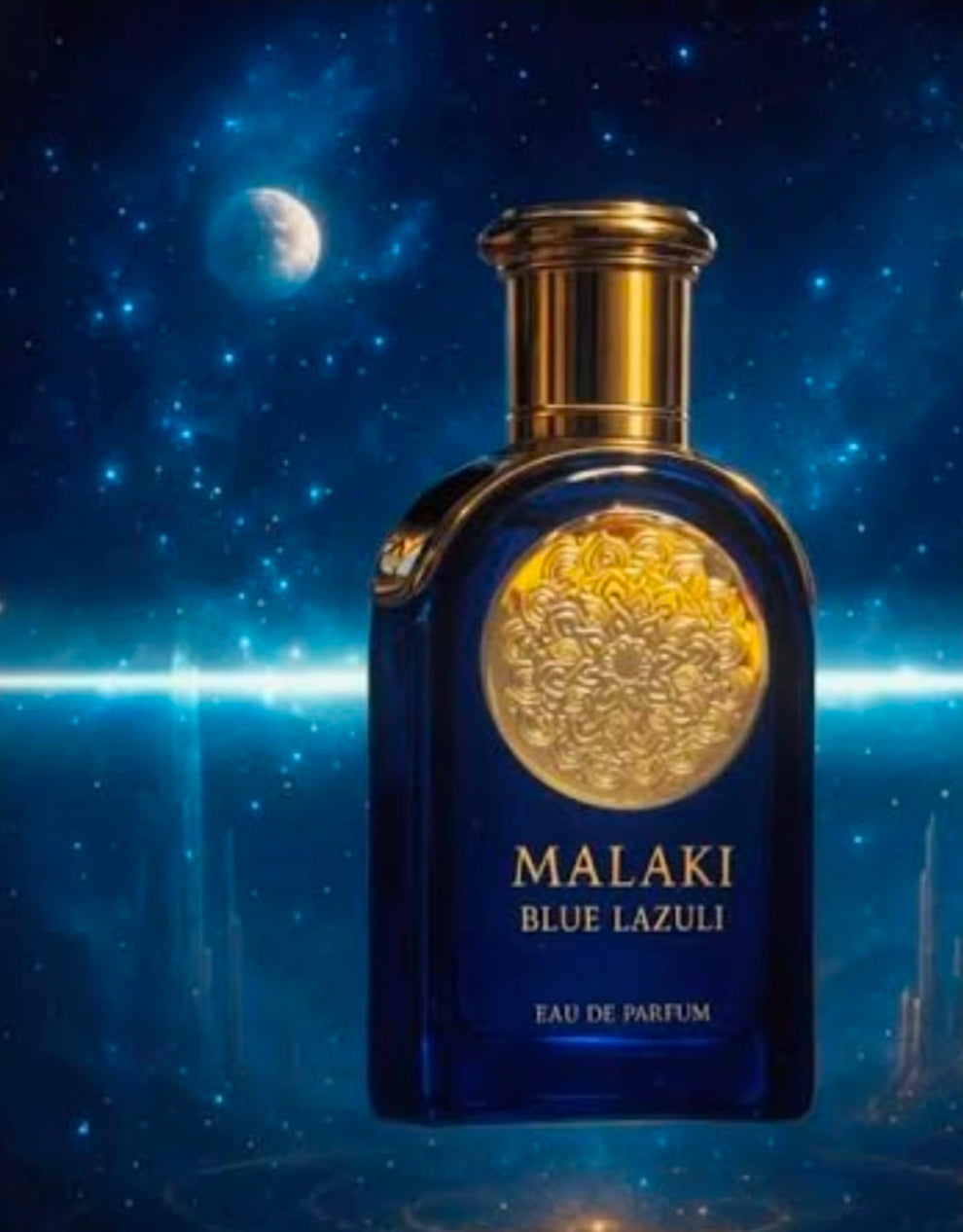 Malaki Blue Lazuli de Sahari Suprême es una fragancia árabe unisex de alta gama que fusiona a la perfección la frescura cítrica con una sofisticada profundidad oriental. Diseñada para quienes buscan distinción y un estilo inolvidable.✨️💙