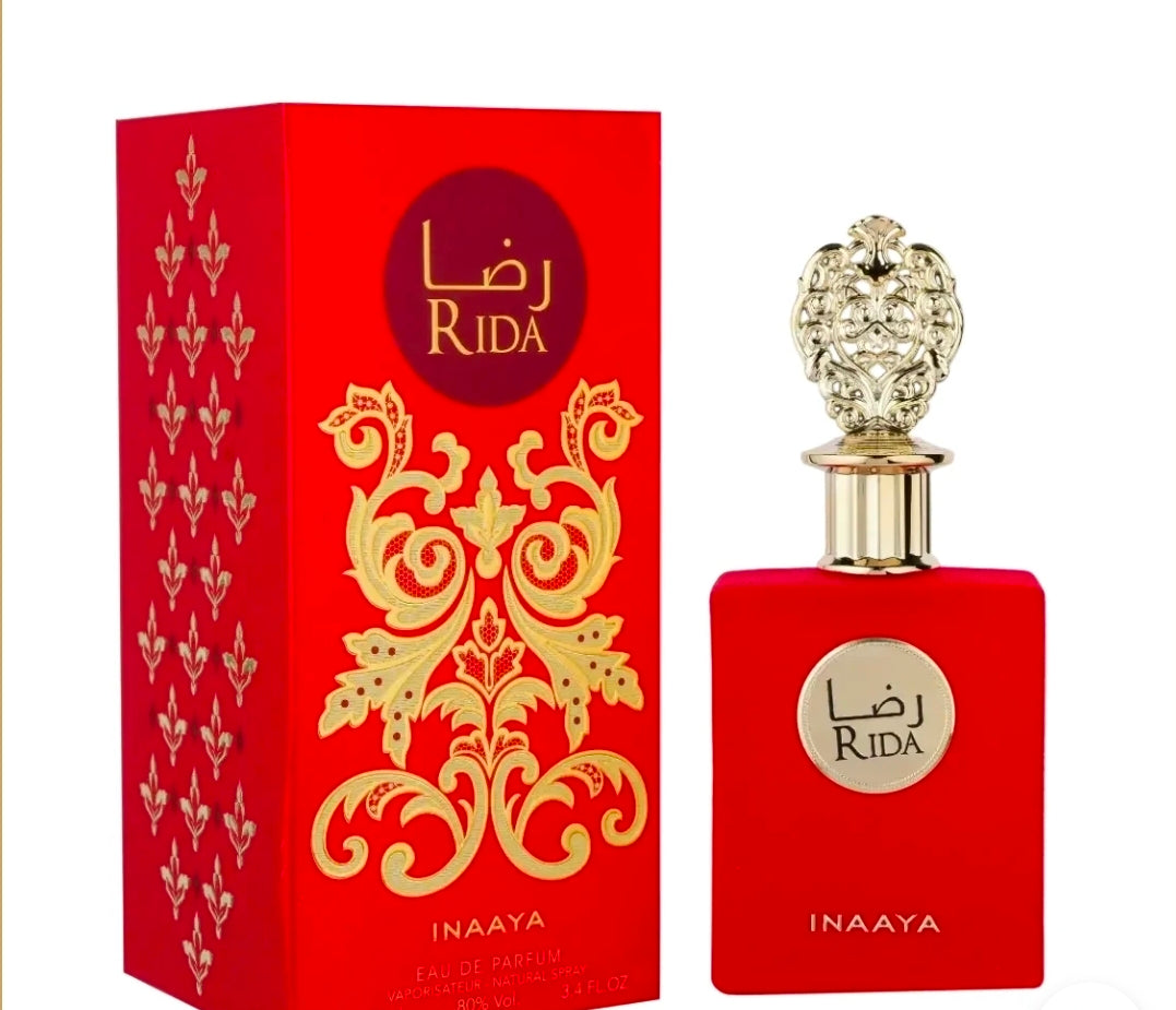 Inaaya Rida Red (Eau de Parfum) es una fragancia de origen árabe caracterizada por un perfil cálido, especiado, floral y balsámico, diseñada especialmente para destacar con sensualidad y elegancia. El nombre "Rida" evoca una sensación de paz inter