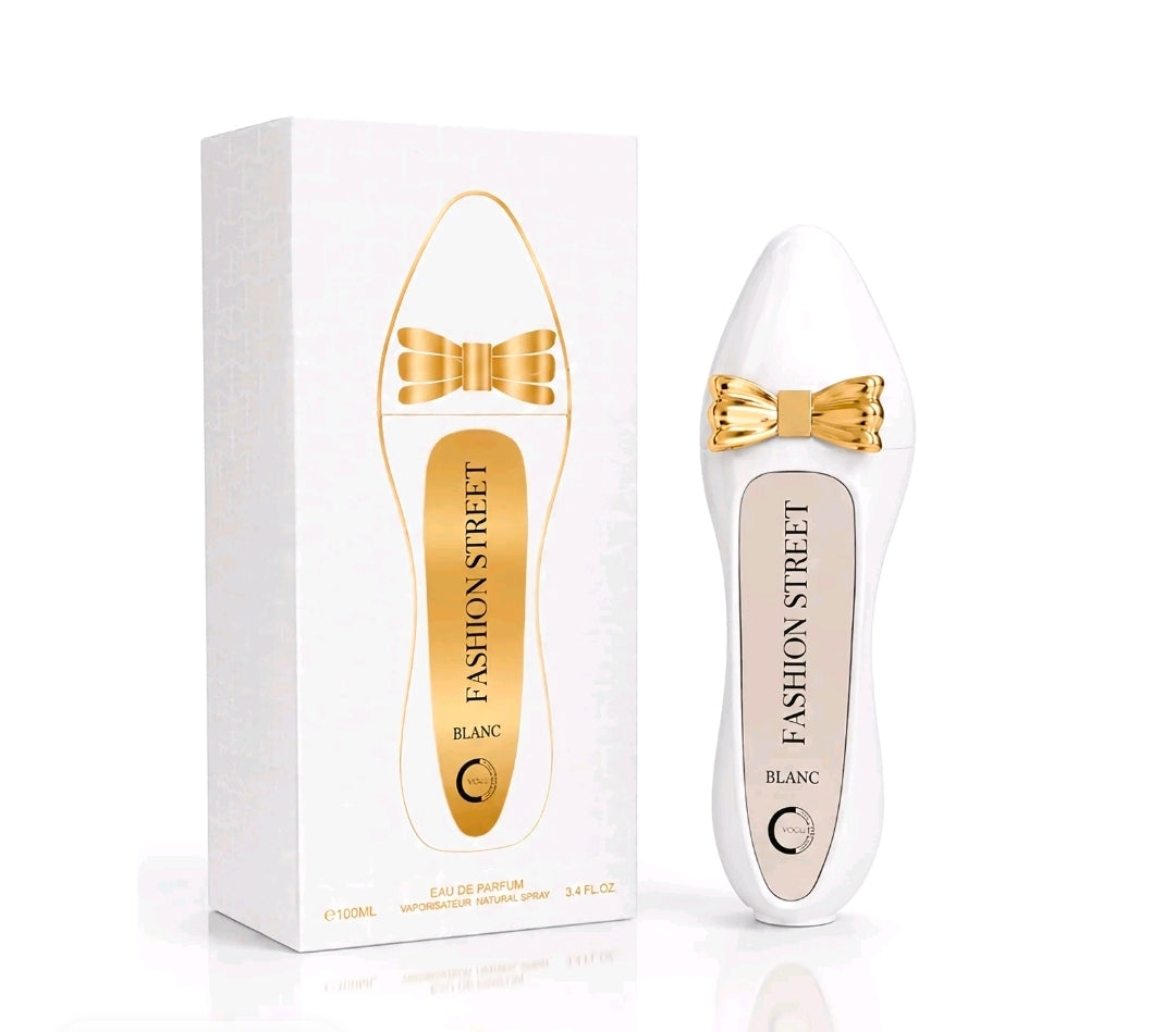 Fashion Street Blanc (Eau de Parfum para mujer, 100 ml) .      Es una fragancia versátil, sofisticada y limpia, ideal para el uso diario o para salidas especiales donde se busque proyectar delicadeza y elegancia. 100% Original.