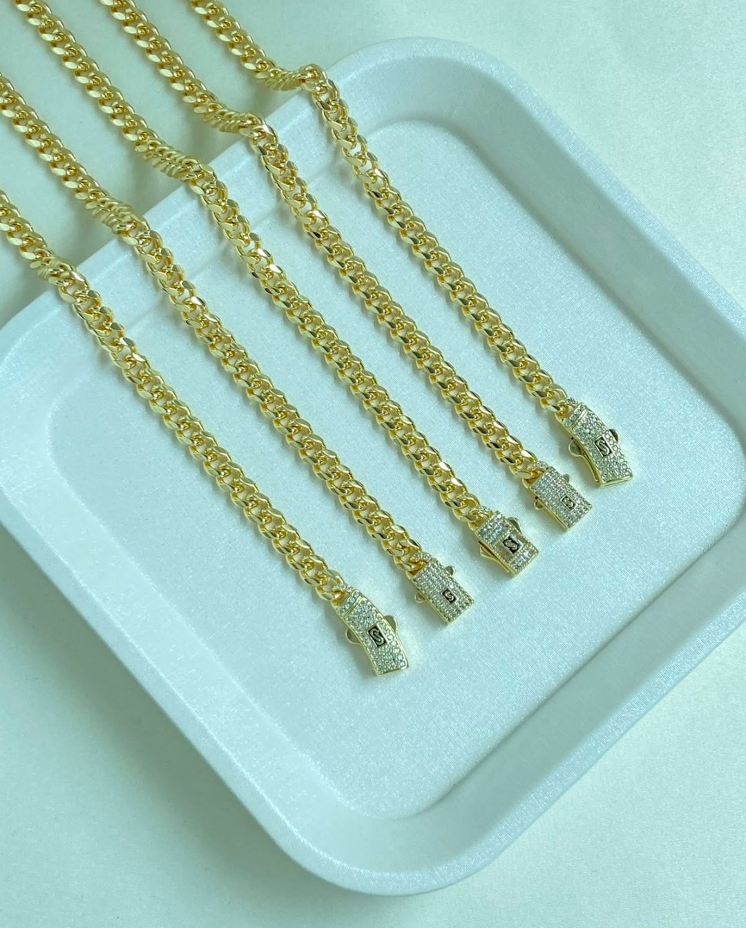 Tubilleras baño de oro $990 cada una...✨️🙌🥰 pide la tuya antes que se agote 💖🫶