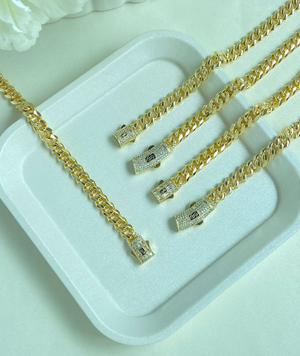 Pulseras con baño de oro... 💖 pide la tuya antes que se agote✨️🤍$990