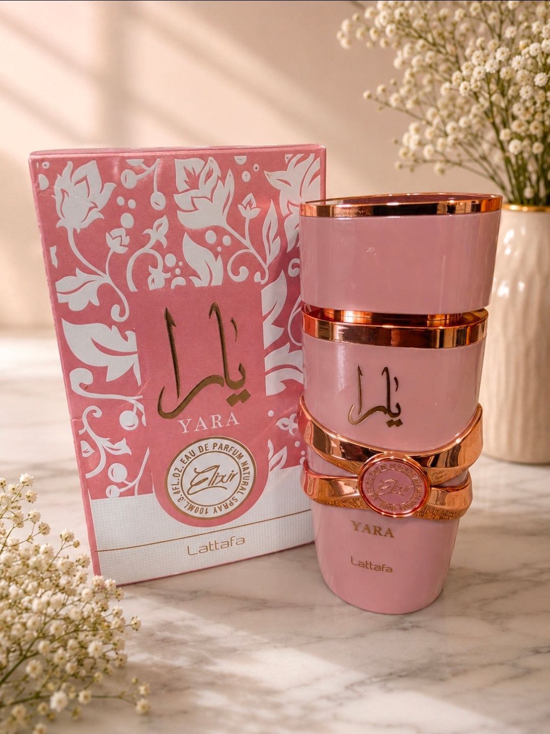 Yara Elixir de Lattafa, una fragancia de la familia olfativa Oriental Vainilla lanzada en 2025 que se caracteriza por ser intensamente dulce, cremosa y gourmand. Inspiración