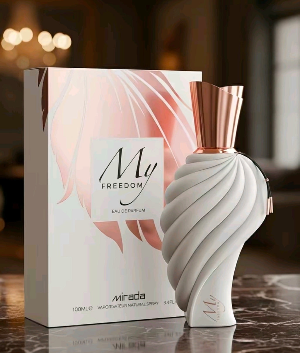 Mirada My Freedom Eau de Parfum (100 ml)Una explosión frutal y fresca compuesta por fresa, frambuesa, zarzamora (mora negra), mandarina y limon. 100% Original